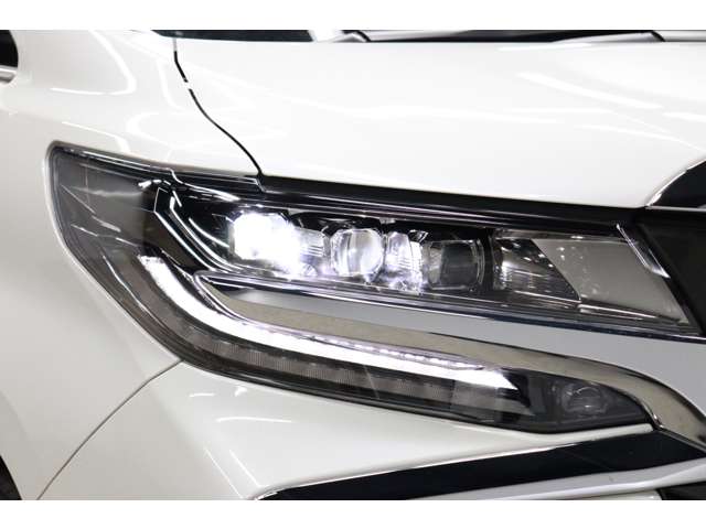 トヨタ アルファード　ハイブリッド ハイブリッド ２．５ ＳＲ Ｃパッケージ Ｅ－ＦＯＵＲ ４ＷＤ R5年 (東海) 99