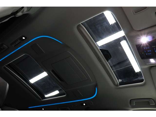 トヨタ アルファード　ハイブリッド ハイブリッド ２．５ ＳＲ Ｃパッケージ Ｅ－ＦＯＵＲ ４ＷＤ R5年 (東海) 99