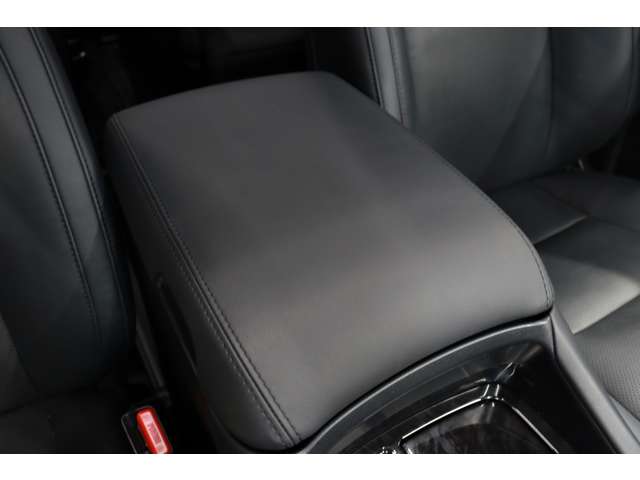 トヨタ アルファード　ハイブリッド ハイブリッド ２．５ ＳＲ Ｃパッケージ Ｅ－ＦＯＵＲ ４ＷＤ R5年 (東海) 99