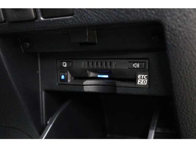 トヨタ アルファード　ハイブリッド ハイブリッド ２．５ ＳＲ Ｃパッケージ Ｅ－ＦＯＵＲ ４ＷＤ R5年 (東海) 99