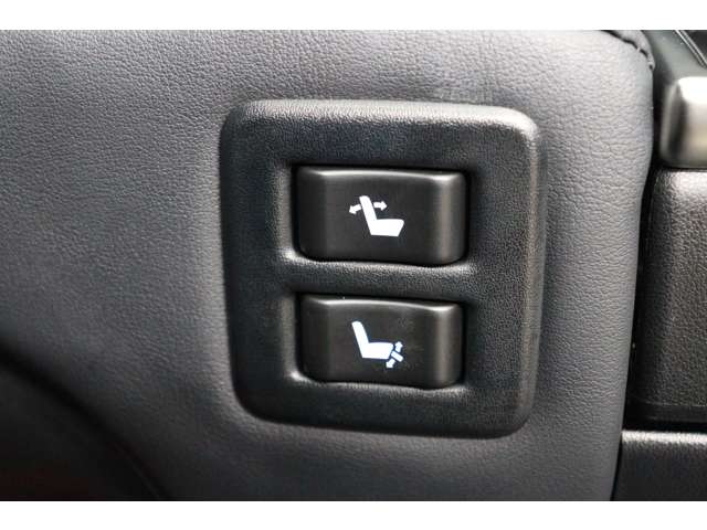 トヨタ アルファード　ハイブリッド ハイブリッド ２．５ ＳＲ Ｃパッケージ Ｅ－ＦＯＵＲ ４ＷＤ R5年 (東海) 99