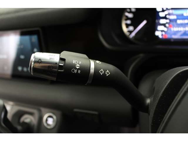 ランドローバー ディフェンダー １１０ Ｘダイナミック ＳＥ ３．０Ｌ Ｄ３００ ディーゼルターボ ４ＷＤ R4年 (北海道) 99