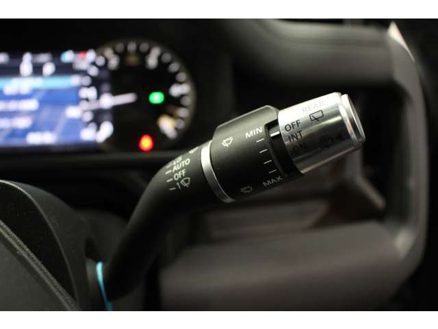 ランドローバー ディフェンダー １１０ Ｘダイナミック ＳＥ ３．０Ｌ Ｄ３００ ディーゼルターボ ４ＷＤ R4年 (北海道) 99