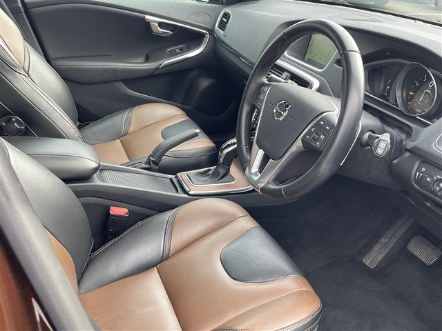 ボルボ Ｖ４０クロスカントリー Ｔ５ ＡＷＤ サマム ４ＷＤ H28年 (東北) 99