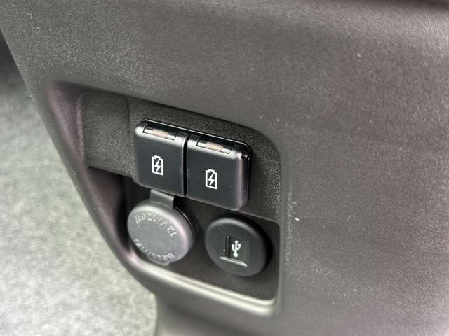 スズキ スペーシア ６６０ カスタム ハイブリッド ＸＳ ４ＷＤ R5年 (近畿) 99