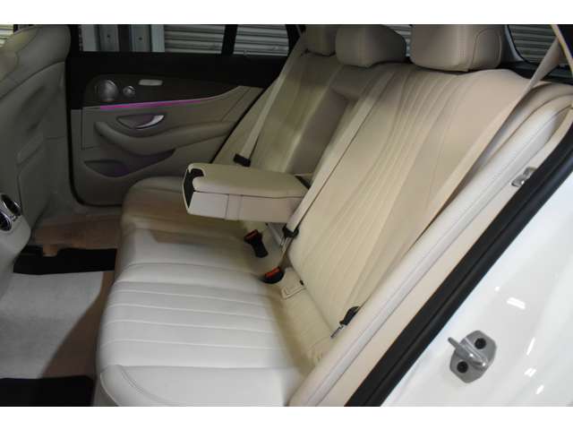 メルセデスベンツ Ｅクラスワゴン Ｅ４５０ ４マチック エクスクルーシブ ４ＷＤ H30年 (関東) 99