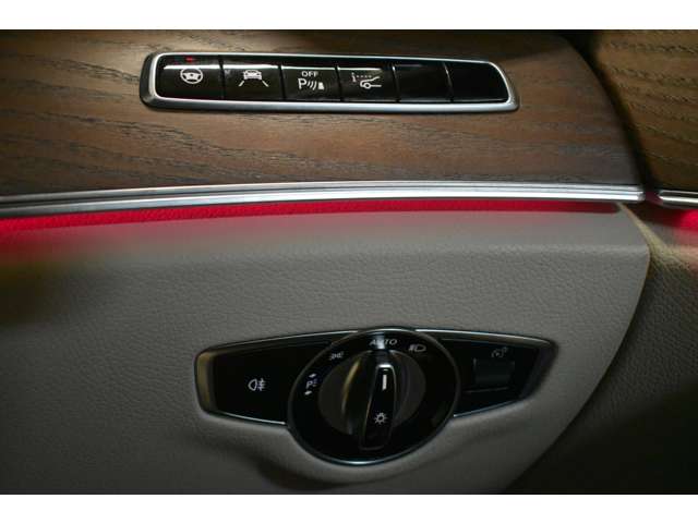 メルセデスベンツ Ｅクラスワゴン Ｅ４５０ ４マチック エクスクルーシブ ４ＷＤ H30年 (関東) 99