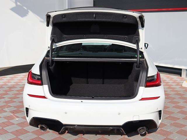 ＢＭＷ ３シリーズ ３１８ｉ　Ｍスポーツ R3年 (関東) 99