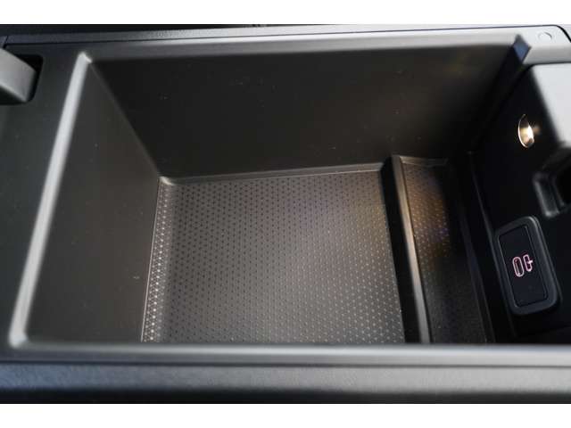 ＢＭＷ ３シリーズ ３２０ｉ　Ｍスポーツ R5年 (近畿) 99