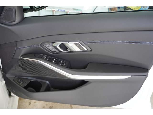 ＢＭＷ ３シリーズ ３２０ｉ　Ｍスポーツ R5年 (近畿) 99