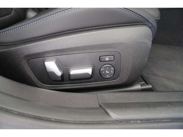 ＢＭＷ ３シリーズ ３２０ｉ　Ｍスポーツ R5年 (近畿) 99