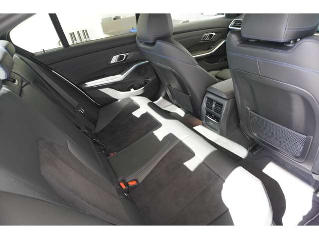 ＢＭＷ ３シリーズ ３２０ｉ　Ｍスポーツ R5年 (近畿) 99