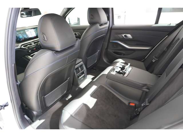 ＢＭＷ ３シリーズ ３２０ｉ　Ｍスポーツ R5年 (近畿) 99