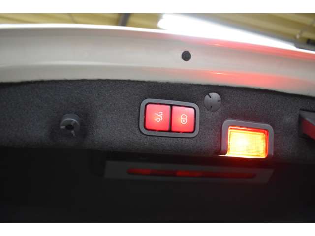 メルセデスベンツ Ｃクラス Ｃ２００ ４マチック アバンギャルド ＡＭＧライン ４ＷＤ R1年 (関東) 99