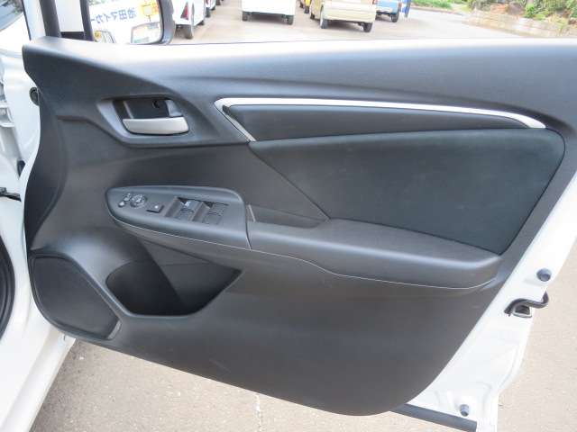 ホンダ フィット １．３ １３Ｇ Ｌ ホンダセンシング H30年 (関東) 99