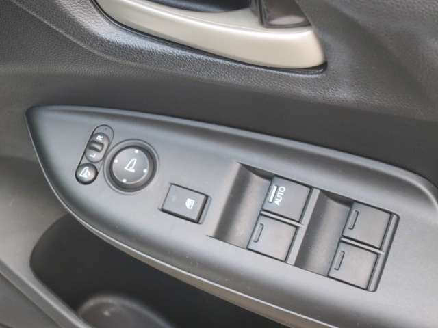 ホンダ フィット １．３ １３Ｇ Ｌ ホンダセンシング H30年 (関東) 99