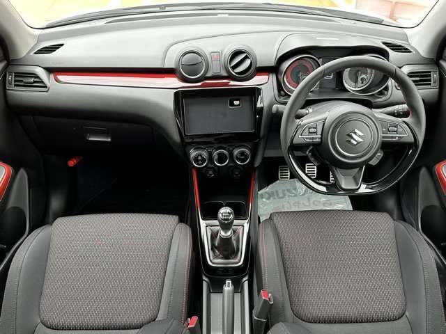 スズキ スイフト スポーツ １．４ R5年 (東海) 99