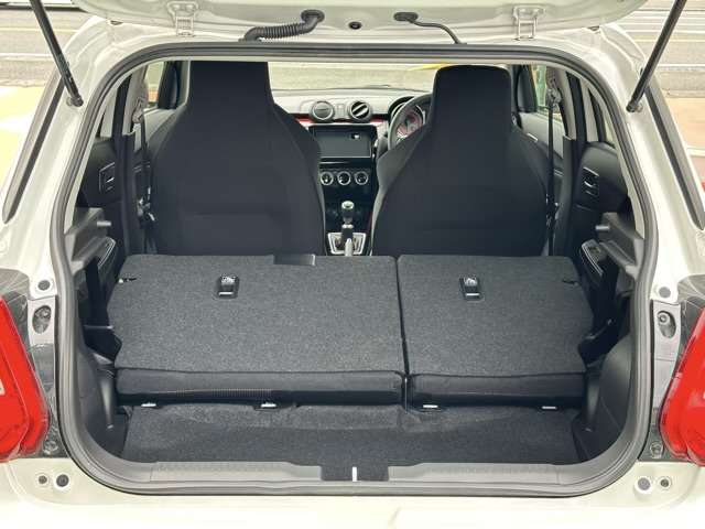 スズキ スイフト スポーツ １．４ R5年 (東海) 99