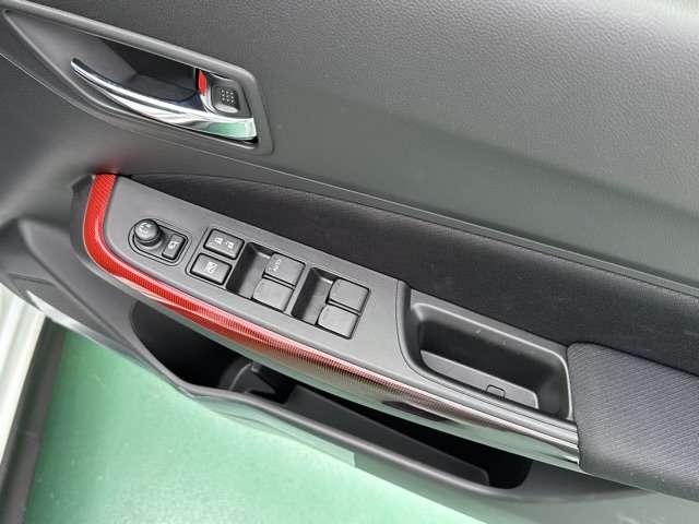 スズキ スイフト スポーツ １．４ R5年 (東海) 99