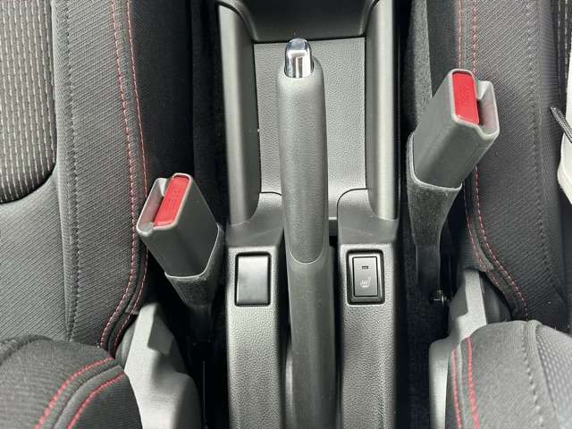 スズキ スイフト スポーツ １．４ R5年 (東海) 99