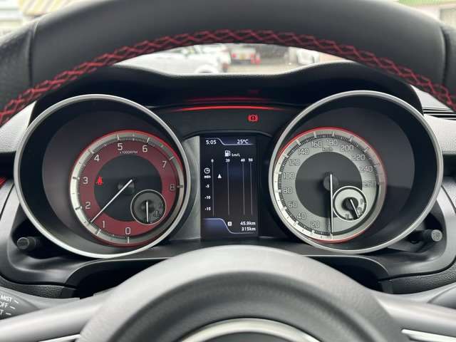 スズキ スイフト スポーツ １．４ R5年 (東海) 99