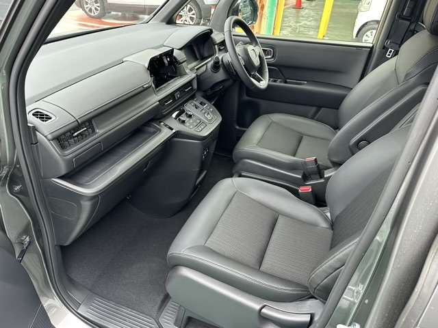 ホンダ ステップワゴン　ハイブリッド ２．０ Ｅ：ＨＥＶ スパーダ R5年 (東海) 99