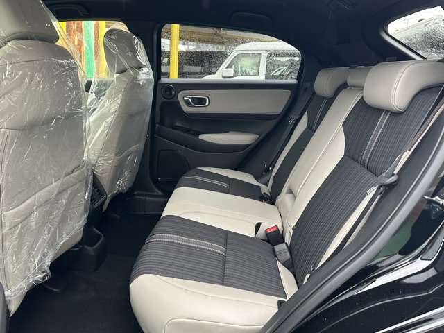 ホンダ ヴェゼル １．５ Ｅ：ＨＥＶ プレイ R6年 (東海) 99