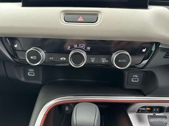 ホンダ ヴェゼル １．５ Ｅ：ＨＥＶ プレイ R6年 (東海) 99