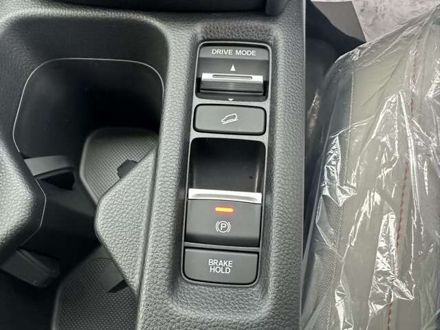 ホンダ ヴェゼル １．５ Ｅ：ＨＥＶ プレイ R6年 (東海) 99