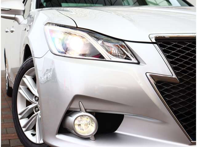 トヨタ クラウン　ハイブリッド ハイブリッド ２．５ Ｓ H26年 (関東) 99