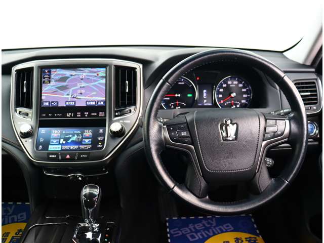 トヨタ クラウン　ハイブリッド ハイブリッド ２．５ Ｓ H26年 (関東) 99