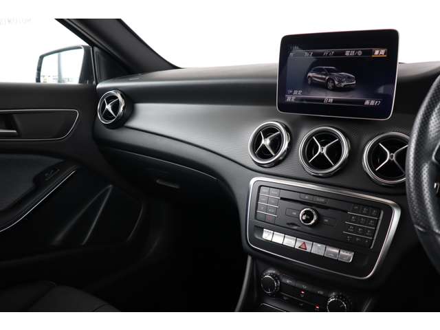 メルセデスベンツ ＧＬＡクラス ＧＬＡ１８０ R1年 (近畿) 99