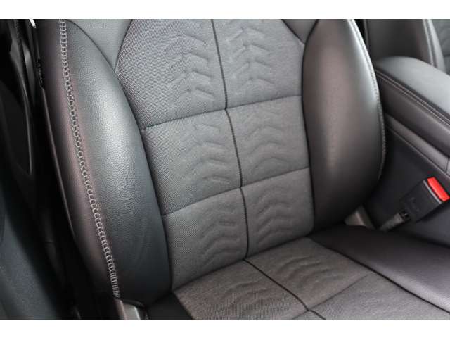 メルセデスベンツ ＧＬＡクラス ＧＬＡ１８０ R1年 (近畿) 99