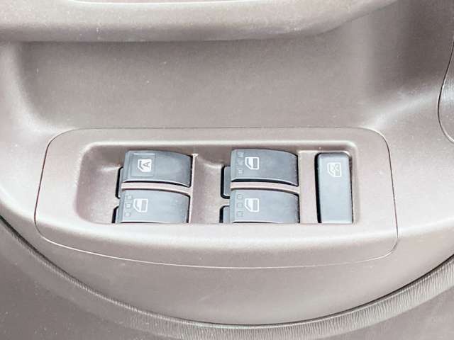 トヨタ パッソ １．０Ｘ　Ｌパッケージ　キリリ H28年 (九州・沖縄) 99