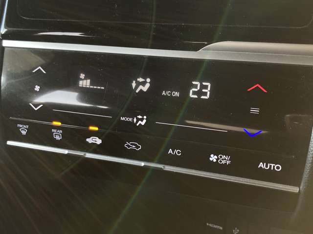 ホンダ フィット　ハイブリッド １．５ ハイブリッド Ｓパッケージ H26年 (東北) 99