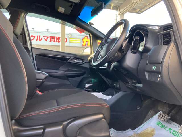 ホンダ フィット　ハイブリッド １．５ ハイブリッド Ｓパッケージ H26年 (東北) 99