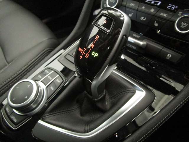 ＢＭＷ ２シリーズアクティブツアラー ２１８Ｉ ラグジュアリー ＤＣＴ R3年 (近畿) 99