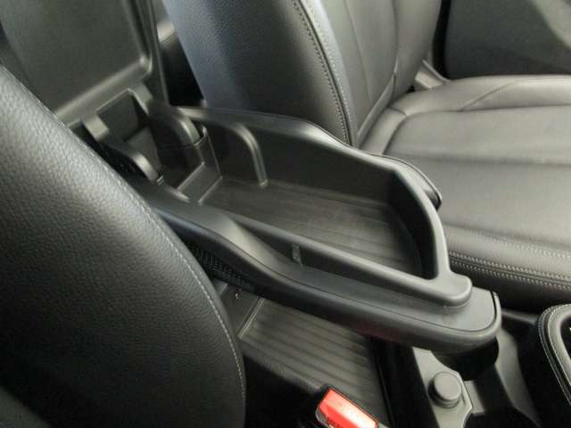 ＢＭＷ ２シリーズアクティブツアラー ２１８Ｉ ラグジュアリー ＤＣＴ R3年 (近畿) 99