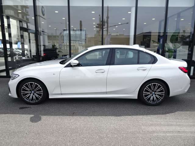 ＢＭＷ ３シリーズ ３２０Ｄ Ｘドライブ Ｍスポーツ ディーゼルターボ ４ＷＤ R4年 (近畿) 99