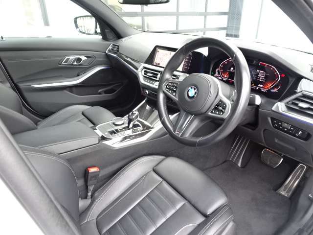 ＢＭＷ ３シリーズ ３２０Ｄ Ｘドライブ Ｍスポーツ ディーゼルターボ ４ＷＤ R4年 (近畿) 99