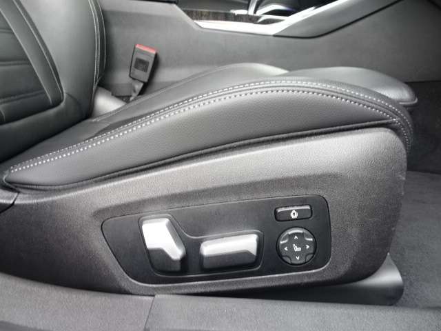 ＢＭＷ ３シリーズ ３２０Ｄ Ｘドライブ Ｍスポーツ ディーゼルターボ ４ＷＤ R4年 (近畿) 99