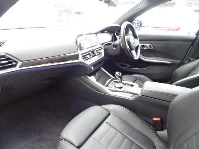 ＢＭＷ ３シリーズ ３２０Ｄ Ｘドライブ Ｍスポーツ ディーゼルターボ ４ＷＤ R4年 (近畿) 99