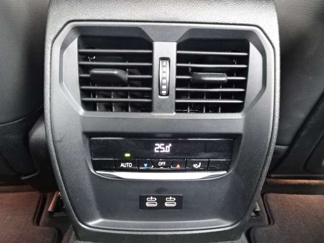 ＢＭＷ ３シリーズ ３２０Ｄ Ｘドライブ Ｍスポーツ ディーゼルターボ ４ＷＤ R4年 (近畿) 99