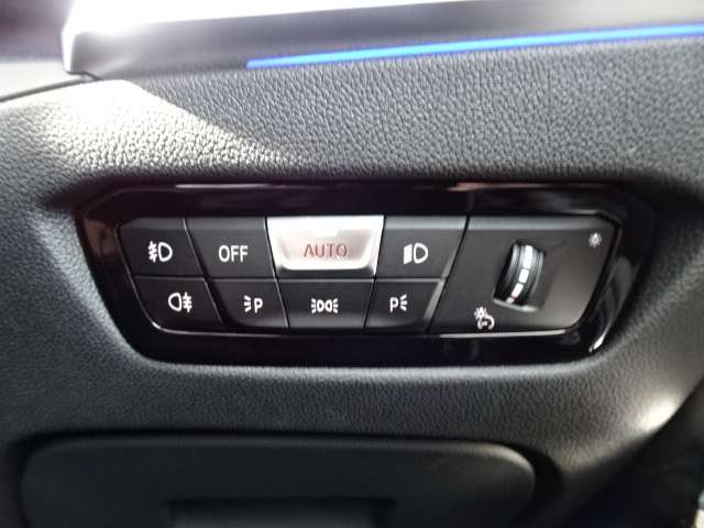 ＢＭＷ ３シリーズ ３２０Ｄ Ｘドライブ Ｍスポーツ ディーゼルターボ ４ＷＤ R4年 (近畿) 99