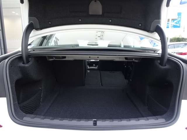 ＢＭＷ ３シリーズ ３２０Ｄ Ｘドライブ Ｍスポーツ ディーゼルターボ ４ＷＤ R4年 (近畿) 99