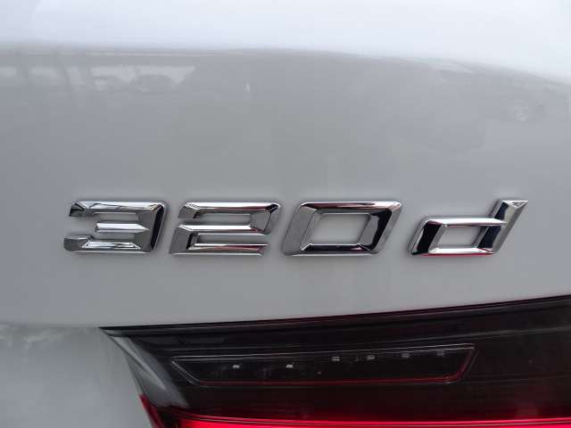 ＢＭＷ ３シリーズ ３２０Ｄ Ｘドライブ Ｍスポーツ ディーゼルターボ ４ＷＤ R4年 (近畿) 99