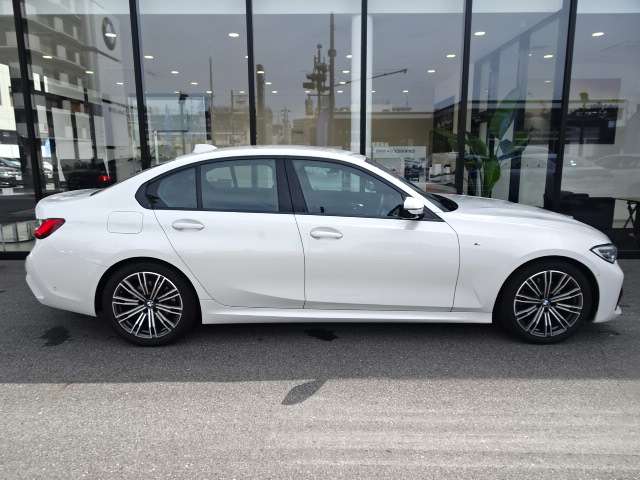 ＢＭＷ ３シリーズ ３２０Ｄ Ｘドライブ Ｍスポーツ ディーゼルターボ ４ＷＤ R4年 (近畿) 99