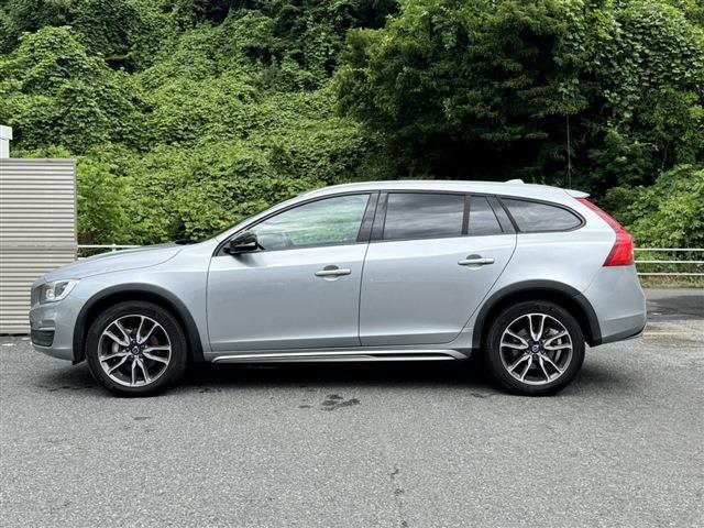 ボルボ Ｖ６０クロスカントリー Ｄ４ ＳＥ ディーゼルターボ H29年 (東北) 99