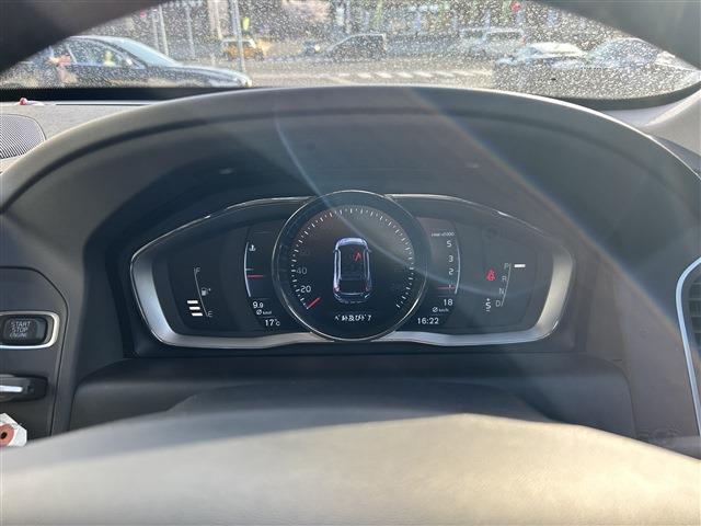 ボルボ ＸＣ６０ Ｄ４　ＳＥ H28年 (東北) 99