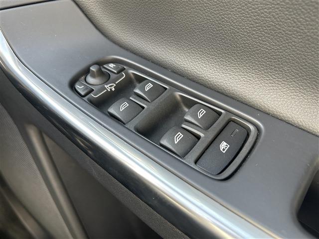 ボルボ ＸＣ６０ Ｄ４　ＳＥ H28年 (東北) 99